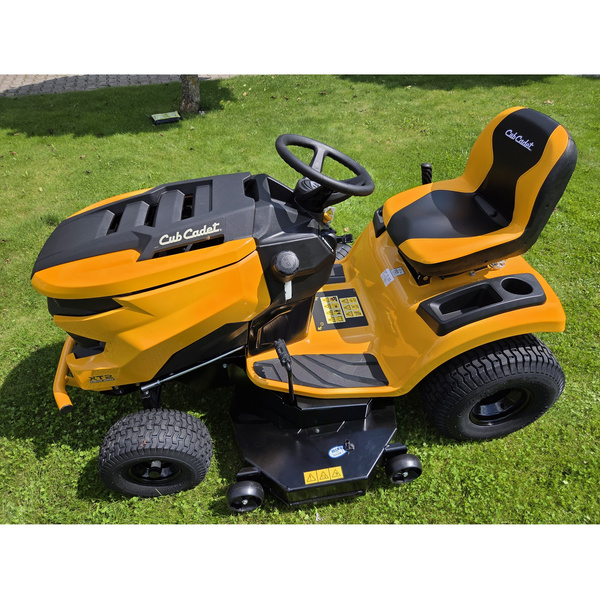 Kosiarka Traktorek ogrodowy CUB CADET XT2 QS117 + olej + dostawa gratis!