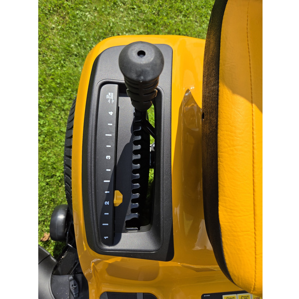 Kosiarka Traktorek ogrodowy CUB CADET XT2 QS117 + olej + dostawa gratis!