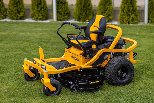 Traktorek Kosiarka Zero-skręt CUB CADET XZ5 L137 + olej + dostawa gratis!